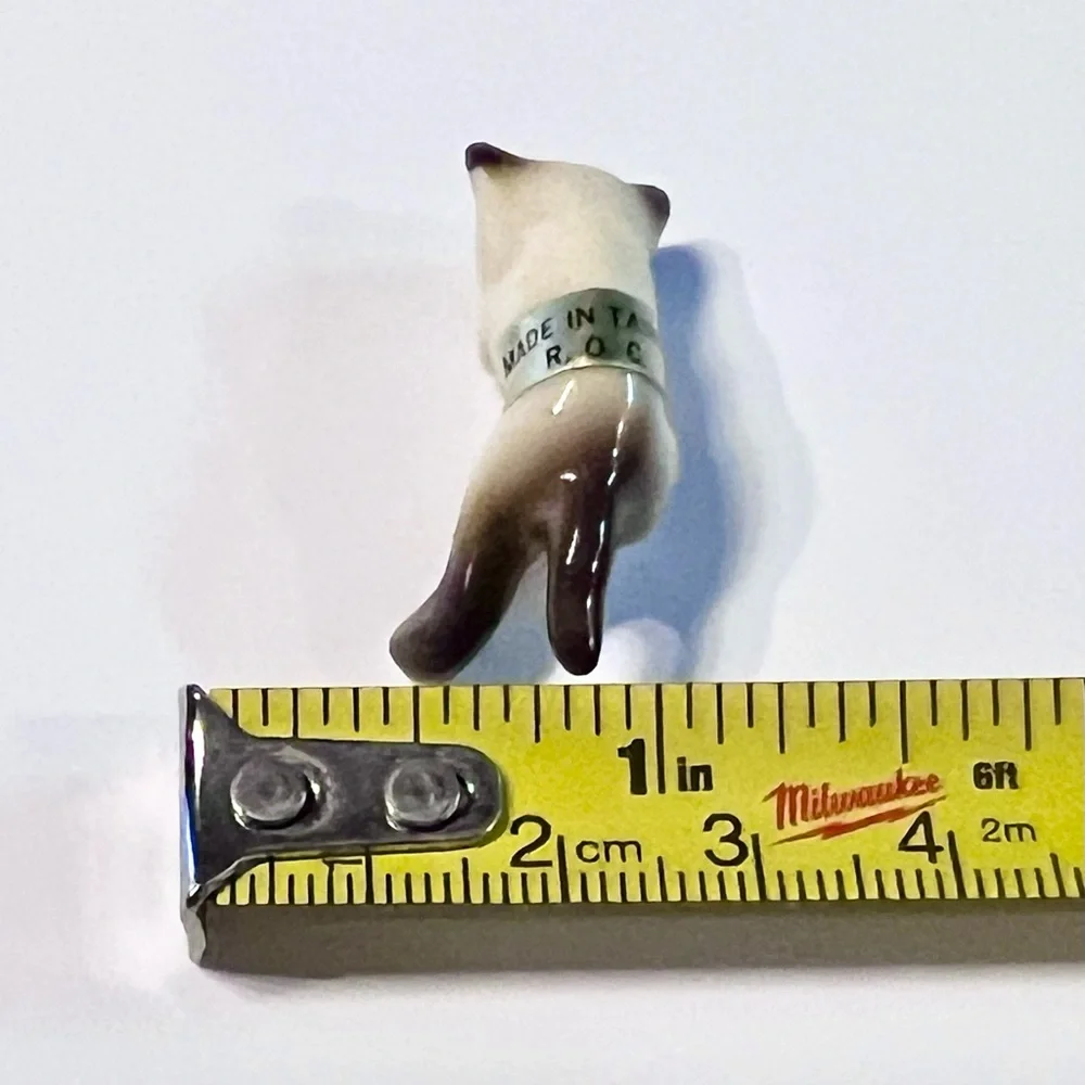๐ HP! ๐ VINTAGE 70โs Set of 2 Miniature Kitten Figurines - Picture 6 of 14